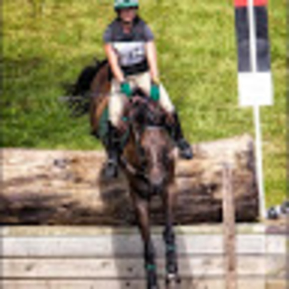 Meet your Posher, Alexandra - Picture 1 of 1